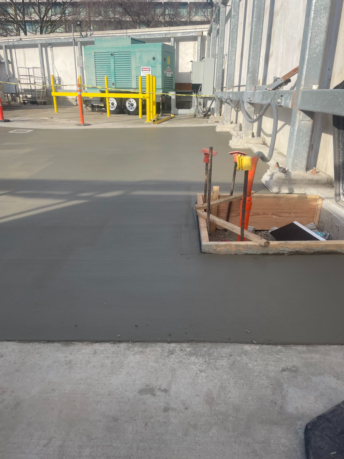 Smooth trowel finish concrete slab in Sacramento, CA